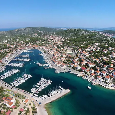 With A Parking Space Jezera, Murter - 19561 * Jezera